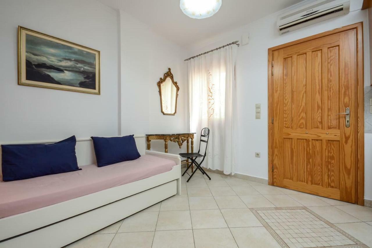 Independent Agapitos Apart , 2Bdrm, Private Patio Naxos City Bagian luar foto