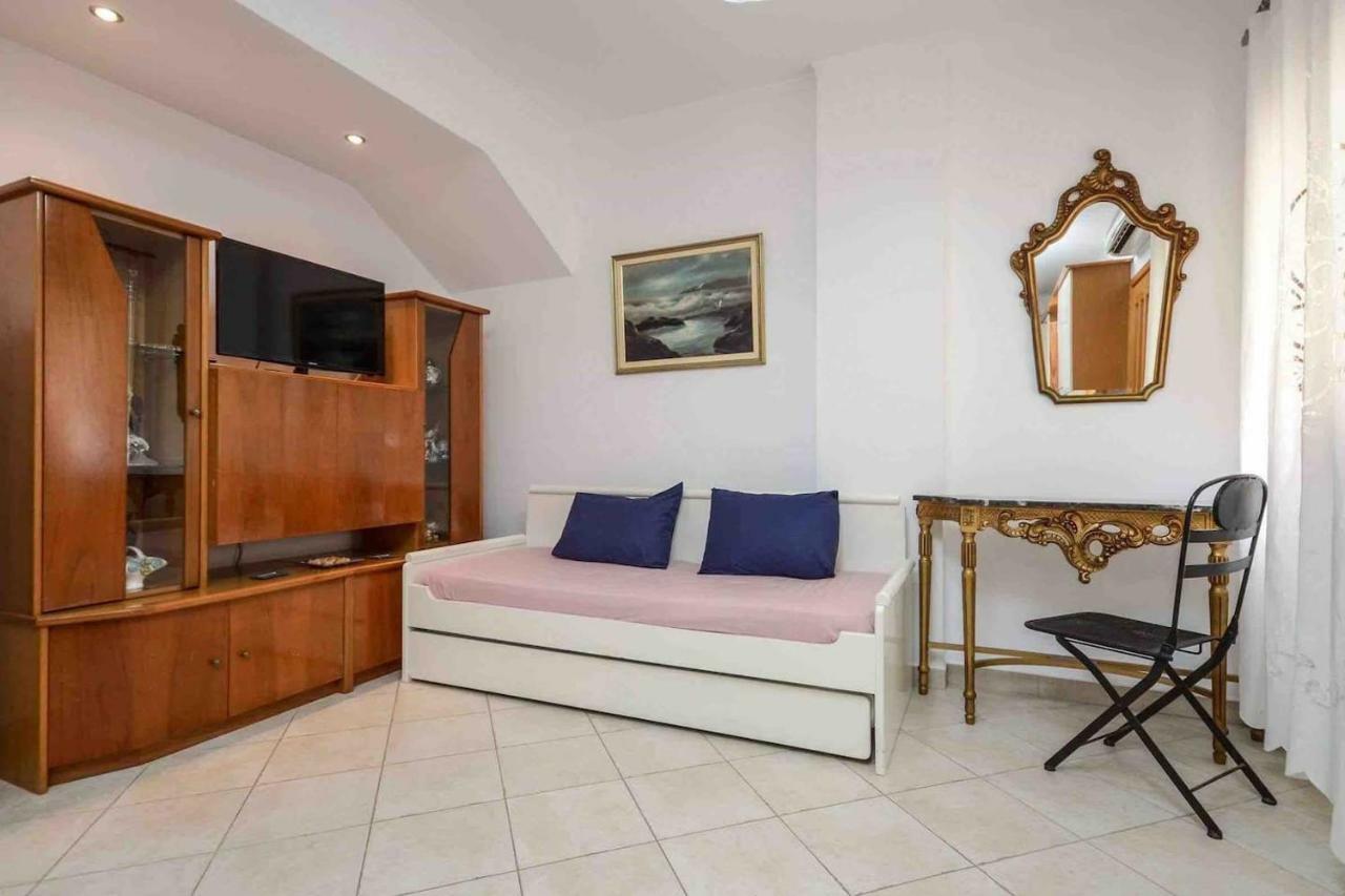 Independent Agapitos Apart , 2Bdrm, Private Patio Naxos City Bagian luar foto